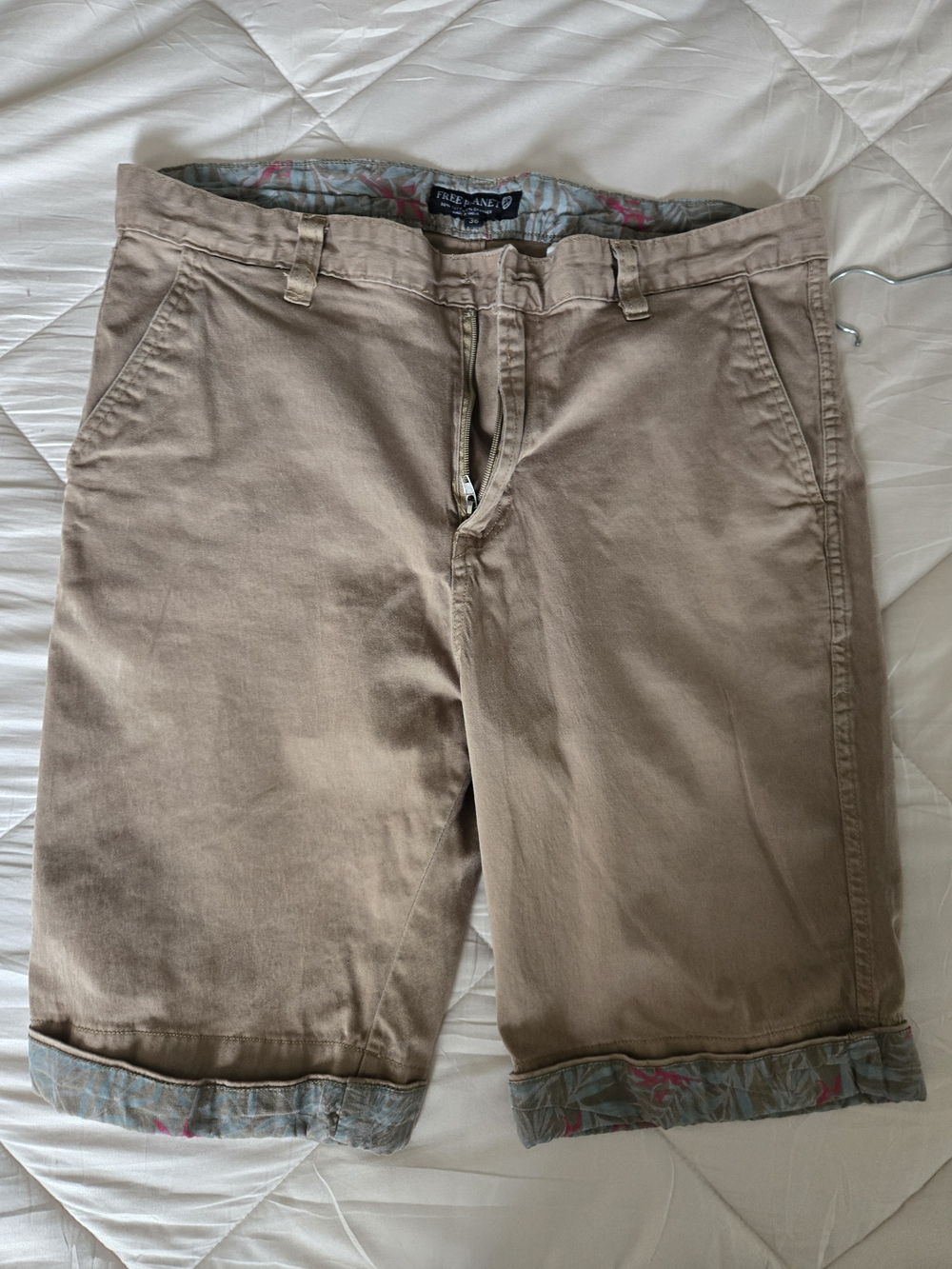 Free Planet Men’s Tan Flat-Front Shorts